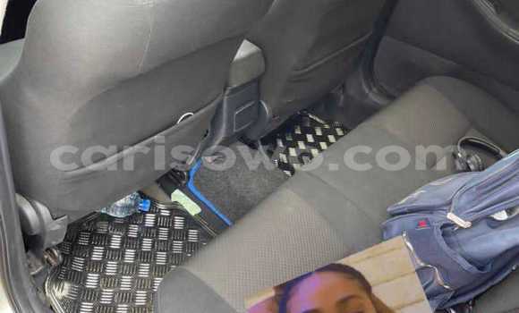 Ra Àlòkù Toyota Corolla Silver Ọkọ̀ in Cotonou ni Benin Ra Àlòkù Toyota Corolla Silver Ọkọ̀ in Cotonou ni Benin