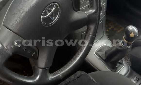 Sayi Na hannu Toyota Avensis Azurfa Mota in Abomey Calavi a Benin Sayi Na hannu Toyota Avensis Azurfa Mota in Abomey Calavi a Benin