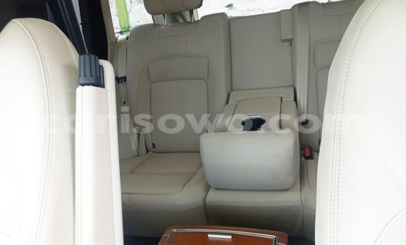 Acheter Occasion Voiture Land Rover Range Rover Sport Blanc à Cotonou, Benin Acheter Occasion Voiture Land Rover Range Rover Sport Blanc à Cotonou, Benin