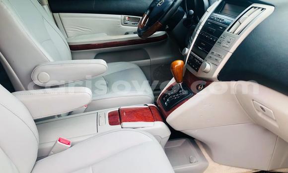 Ra Àlòkù Lexus RX 330 Silver Ọkọ̀ in Abomey Calavi ni Benin Ra Àlòkù Lexus RX 330 Silver Ọkọ̀ in Abomey Calavi ni Benin