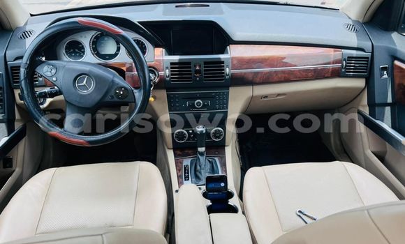 Sayi Na hannu Mercedes-Benz GLK–Class Black Mota in Cotonou a Benin Sayi Na hannu Mercedes-Benz GLK–Class Black Mota in Cotonou a Benin