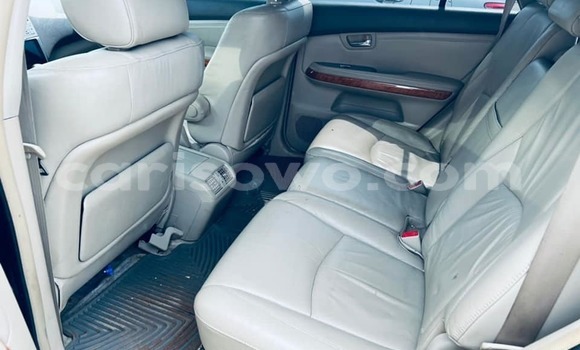 Acheter Occasion Voiture Lexus RX 330 Noir à Cotonou, Benin Acheter Occasion Voiture Lexus RX 330 Noir à Cotonou, Benin
