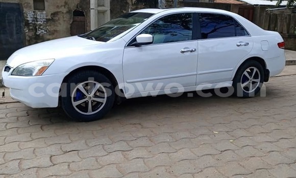 Acheter Occasion Voiture Honda Accord Blanc à Cotonou, Benin Acheter Occasion Voiture Honda Accord Blanc à Cotonou, Benin