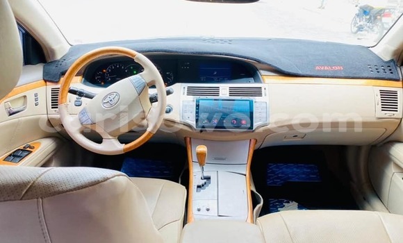 Acheter Occasion Voiture Toyota Avalon Blanc à Cotonou, Benin Acheter Occasion Voiture Toyota Avalon Blanc à Cotonou, Benin