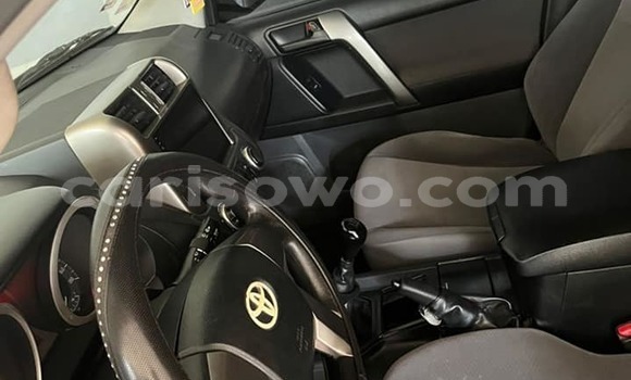 Acheter Occasion Voiture Toyota Land Cruiser Prado Blanc à Cotonou, Benin Acheter Occasion Voiture Toyota Land Cruiser Prado Blanc à Cotonou, Benin