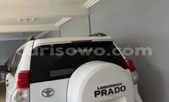 Acheter Occasion Voiture Toyota Land Cruiser Prado Blanc à Cotonou, Benin Acheter Occasion Voiture Toyota Land Cruiser Prado Blanc à Cotonou, Benin