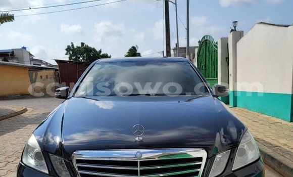 Acheter Occasion Voiture Mercedes-Benz E-Classe Noir à Cotonou, Benin Acheter Occasion Voiture Mercedes-Benz E-Classe Noir à Cotonou, Benin