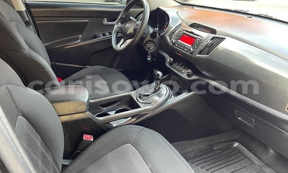 Acheter Occasion Voiture Kia Sportage Marron à Cotonou, Benin Acheter Occasion Voiture Kia Sportage Marron à Cotonou, Benin