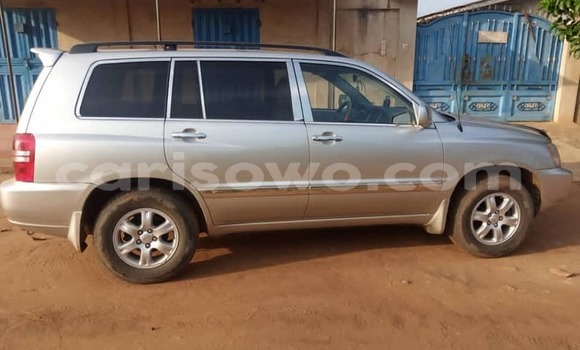 Acheter Occasion Voiture Toyota Highlander Gris à Cotonou, Benin Acheter Occasion Voiture Toyota Highlander Gris à Cotonou, Benin