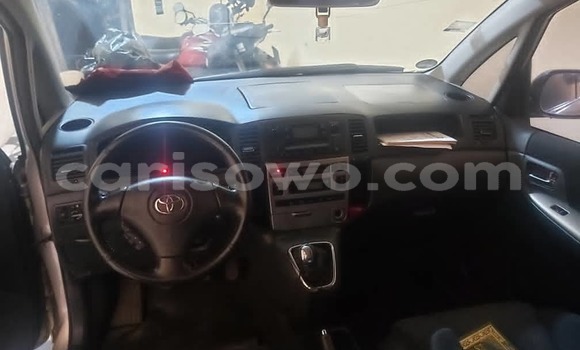 Buy Used Toyota Corolla Verso Silver Car in Cotonou in Benign Buy Used Toyota Corolla Verso Silver Car in Cotonou in Benign