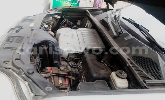 Sayi Na hannu Toyota Highlander Azurfa Mota in Cotonou a Benin Sayi Na hannu Toyota Highlander Azurfa Mota in Cotonou a Benin