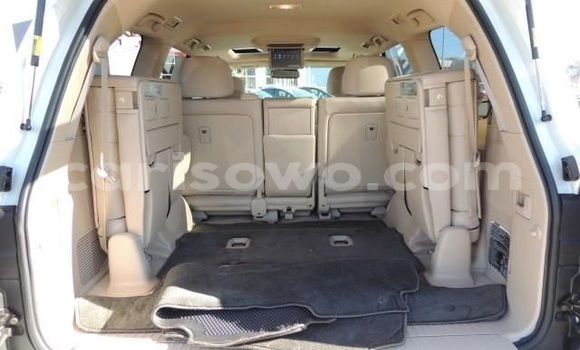 Acheter Occasion Voiture Toyota Land Cruiser Blanc à Cotonou, Benin Acheter Occasion Voiture Toyota Land Cruiser Blanc à Cotonou, Benin