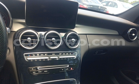 Acheter Occasion Voiture Mercedes-Benz C-klasse Blanc à Cotonou, Benin Acheter Occasion Voiture Mercedes-Benz C-klasse Blanc à Cotonou, Benin