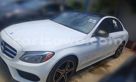 Acheter Occasion Voiture Mercedes-Benz C-klasse Blanc à Cotonou, Benin Acheter Occasion Voiture Mercedes-Benz C-klasse Blanc à Cotonou, Benin