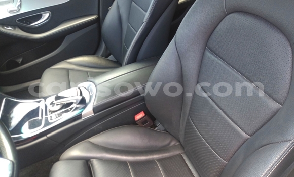 Acheter Occasion Voiture Mercedes-Benz C-klasse Blanc à Cotonou, Benin Acheter Occasion Voiture Mercedes-Benz C-klasse Blanc à Cotonou, Benin