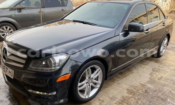 Ra Àlòkù Mercedes-Benz C–Class Black Ọkọ̀ in Abomey Calavi ni Benin Ra Àlòkù Mercedes-Benz C–Class Black Ọkọ̀ in Abomey Calavi ni Benin