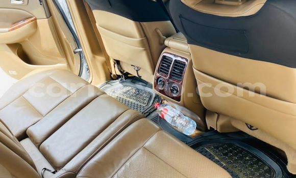 Buy Used Toyota Venza White Car in Abomey Calavi in Benign Buy Used Toyota Venza White Car in Abomey Calavi in Benign