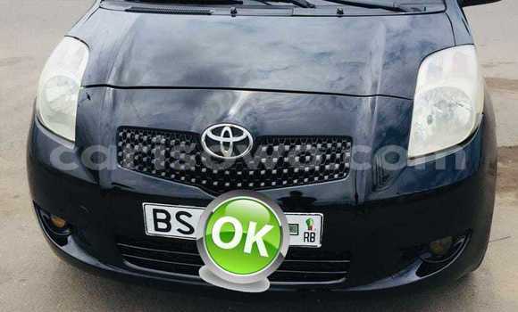 Ra Àlòkù Toyota Yaris Black Ọkọ̀ in Cotonou ni Benin