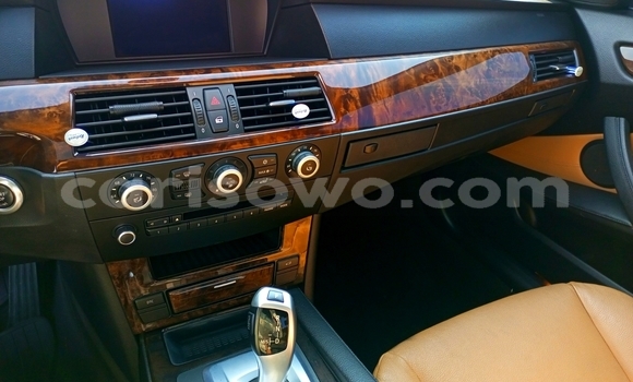 Sayi Na hannu BMW 5–Series Sauran Mota in Cotonou a Benin Sayi Na hannu BMW 5–Series Sauran Mota in Cotonou a Benin