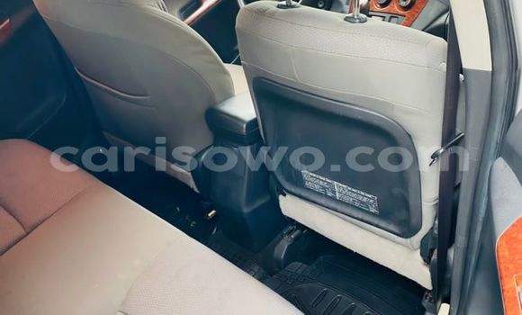 Acheter Occasion Voiture Toyota Matrix Gris à Abomey Calavi, Benin Acheter Occasion Voiture Toyota Matrix Gris à Abomey Calavi, Benin