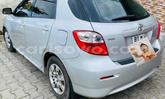Acheter Occasion Voiture Toyota Matrix Gris à Abomey Calavi, Benin Acheter Occasion Voiture Toyota Matrix Gris à Abomey Calavi, Benin