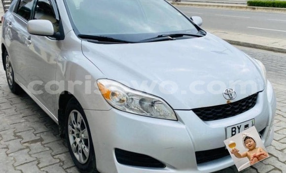 Acheter Occasion Voiture Toyota Matrix Gris à Abomey Calavi, Benin Acheter Occasion Voiture Toyota Matrix Gris à Abomey Calavi, Benin