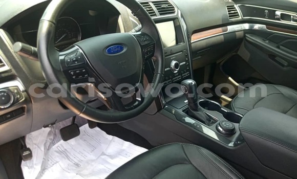 Ra Imported Ford Explorer Silver Ọkọ̀ in Cotonou ni Benin Ra Imported Ford Explorer Silver Ọkọ̀ in Cotonou ni Benin