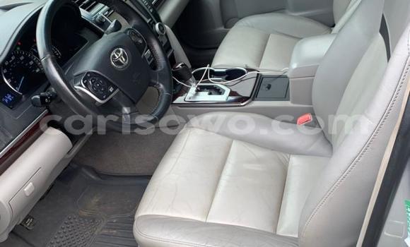 Ra Àlòkù Toyota Camry Silver Ọkọ̀ in Cotonou ni Benin Ra Àlòkù Toyota Camry Silver Ọkọ̀ in Cotonou ni Benin
