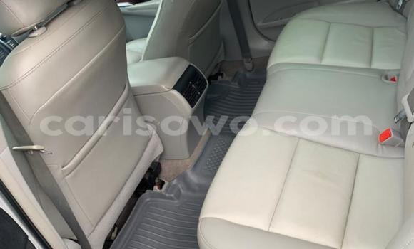 Ra Àlòkù Toyota Camry Silver Ọkọ̀ in Cotonou ni Benin Ra Àlòkù Toyota Camry Silver Ọkọ̀ in Cotonou ni Benin