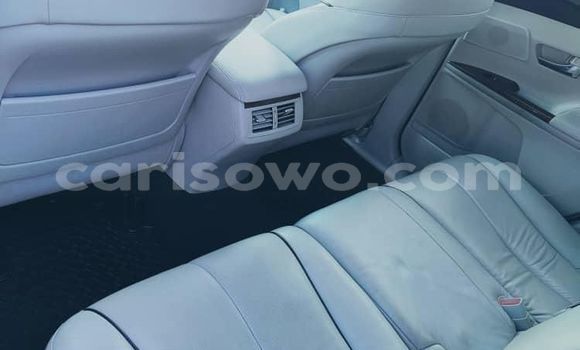 Ra Tuntun Toyota Venza Alawọ ewe Ọkọ̀ in Cotonou ni Benin Ra Tuntun Toyota Venza Alawọ ewe Ọkọ̀ in Cotonou ni Benin