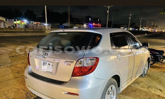 Buy Used Toyota Matrix Silver Car in Cotonou in Benign Buy Used Toyota Matrix Silver Car in Cotonou in Benign