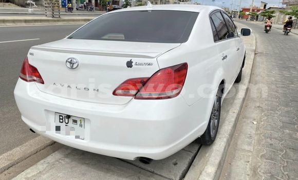 Buy Used Toyota Avalon White Car in Cotonou in Benign Buy Used Toyota Avalon White Car in Cotonou in Benign