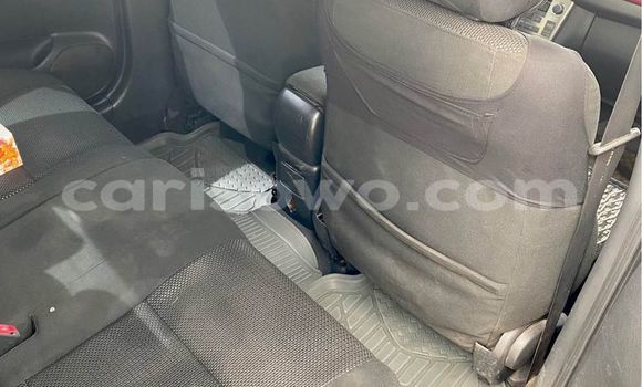 Buy Used Toyota Avensis Silver Car in Cotonou in Benign Buy Used Toyota Avensis Silver Car in Cotonou in Benign